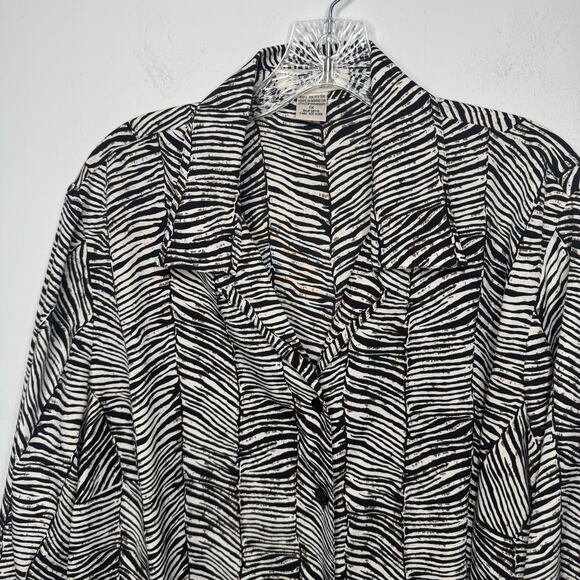 Notations Woman Zebra Print Blouse Top Black White 1X Button Front 3/4 Sleeve - Picture 2 of 8